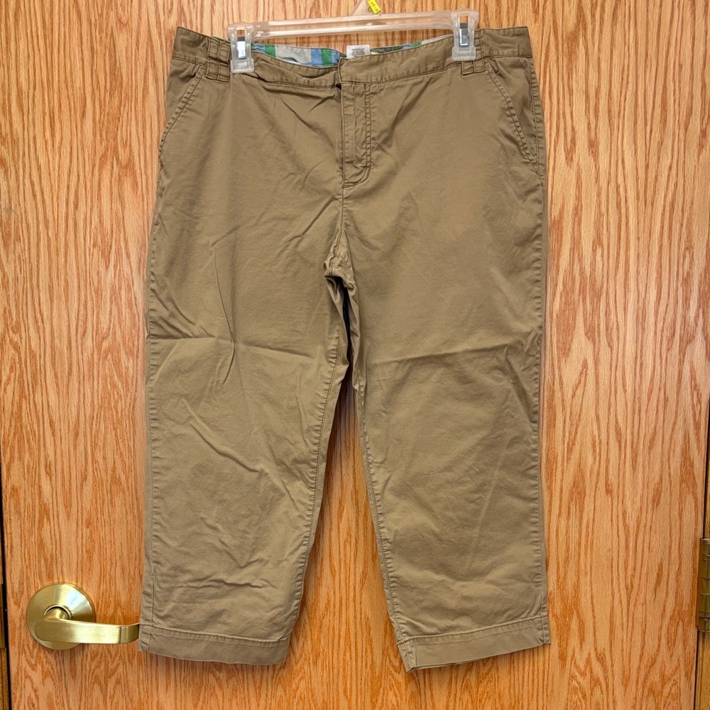 Route 66 Women's Tan Bermudas size 13/14
